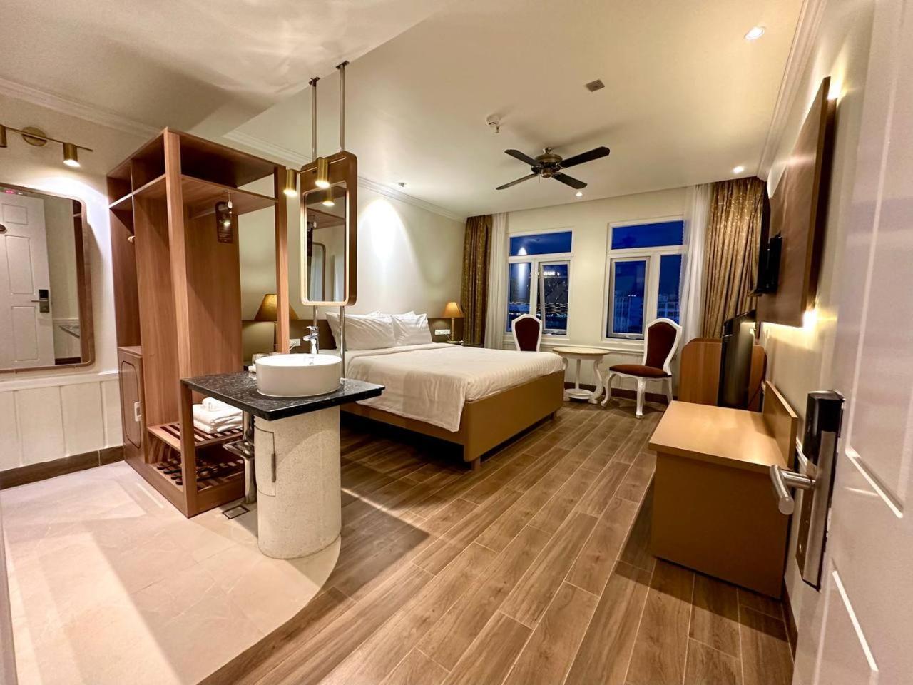Tulip Hotel 2 Da Lat Dış mekan fotoğraf