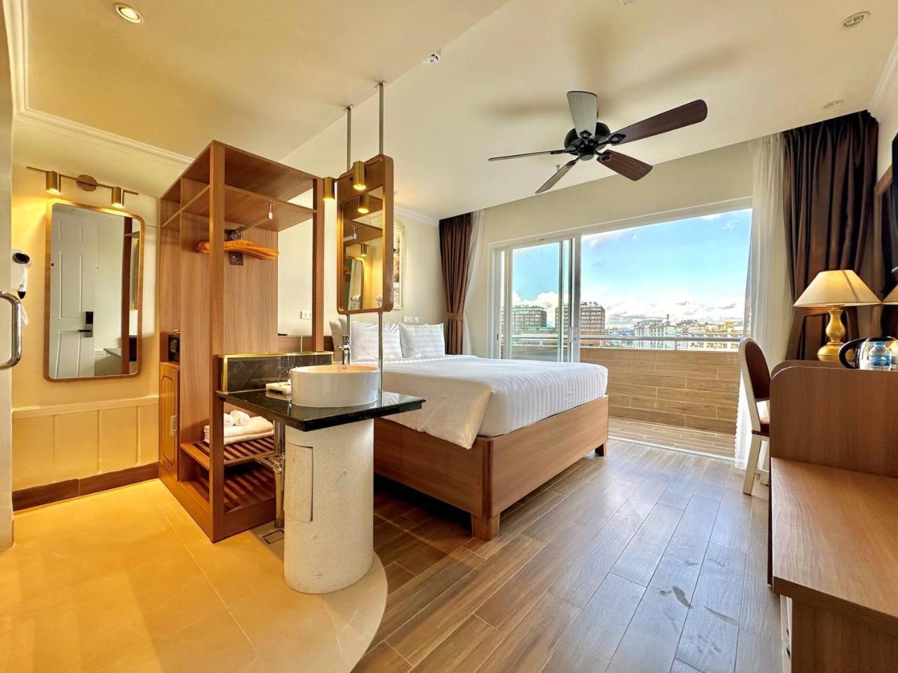 Tulip Hotel 2 Da Lat Dış mekan fotoğraf