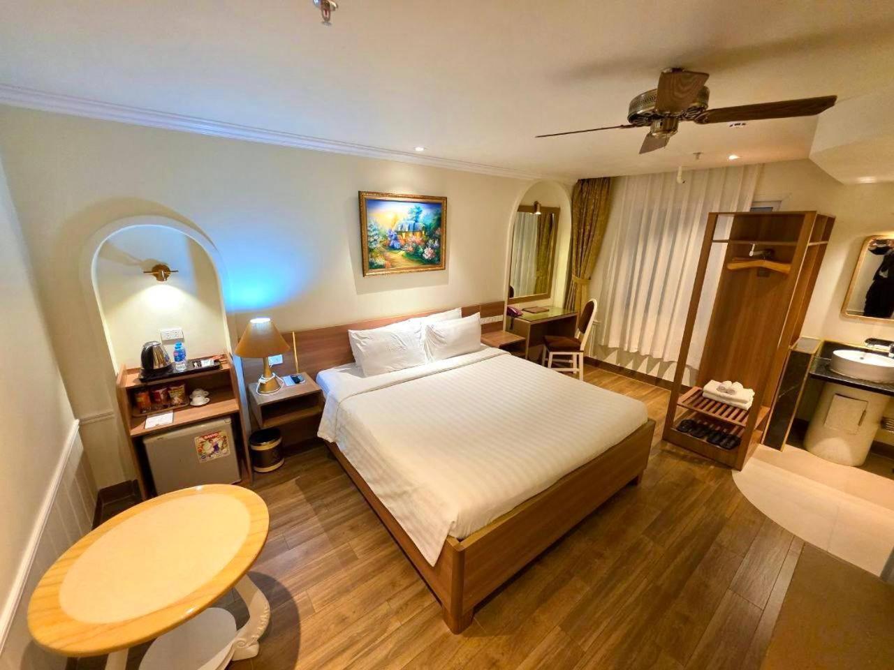 Tulip Hotel 2 Da Lat Dış mekan fotoğraf